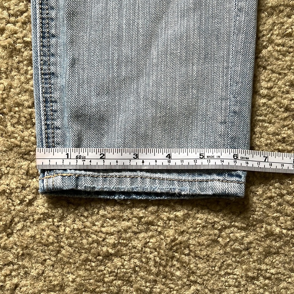 COPY - American Eagle “Tomgirl” ripped jeans - Picture 15 of 16
